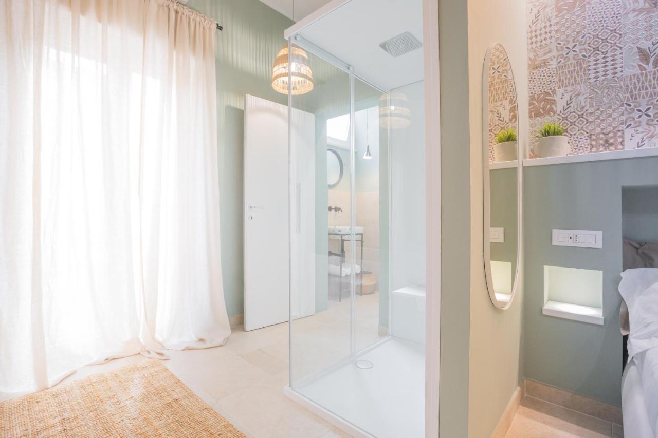 Filia Solis - Old Town Suites & Spa Brindisi Buitenkant foto