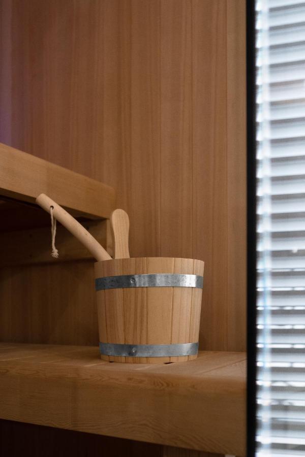 Filia Solis - Old Town Suites & Spa Brindisi Buitenkant foto