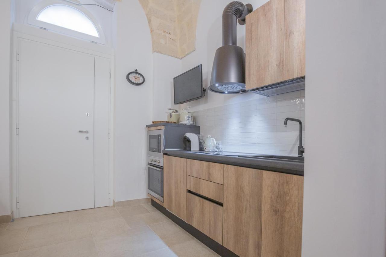 Filia Solis - Old Town Suites & Spa Brindisi Buitenkant foto
