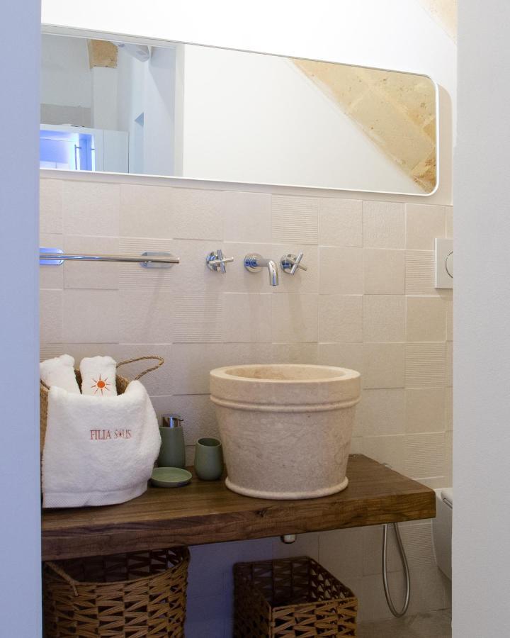Filia Solis - Old Town Suites & Spa Brindisi Buitenkant foto
